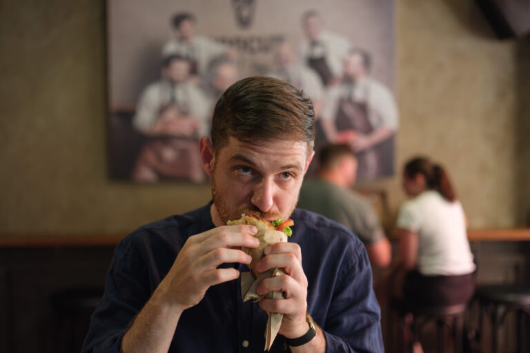 Read more about the article The Best Souvlaki in Athens: A Local Guide for Visitors